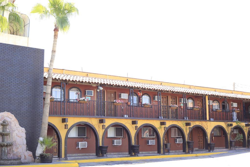 Отель Hacienda Del Indio Мехикали Экстерьер фото