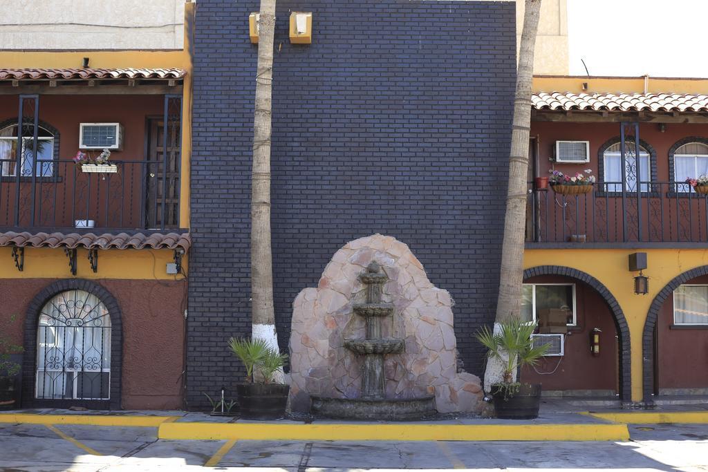 Отель Hacienda Del Indio Мехикали Экстерьер фото