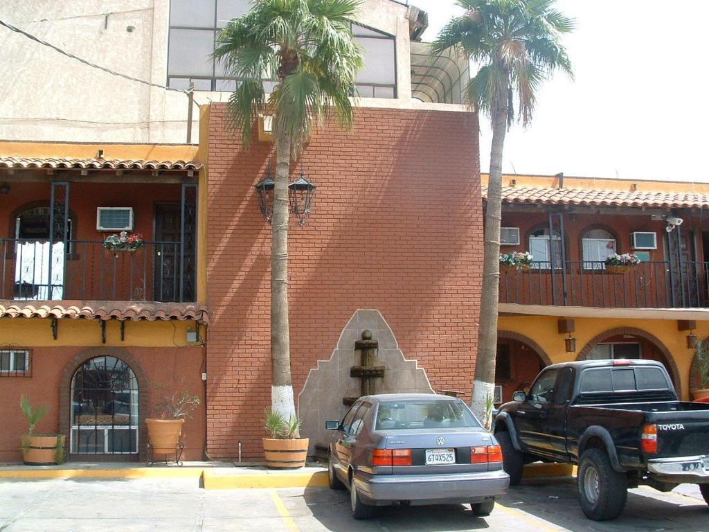 Отель Hacienda Del Indio Мехикали Экстерьер фото